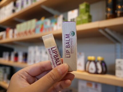 Karaya 糙米蜂蜡润唇膏