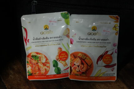 浓缩泰式酸辣汤和浓缩酸汤料 Doi Kham Concentrated Tom Yum Soup and Concentrated Kaeng Som Soup, Doi Kham Brand